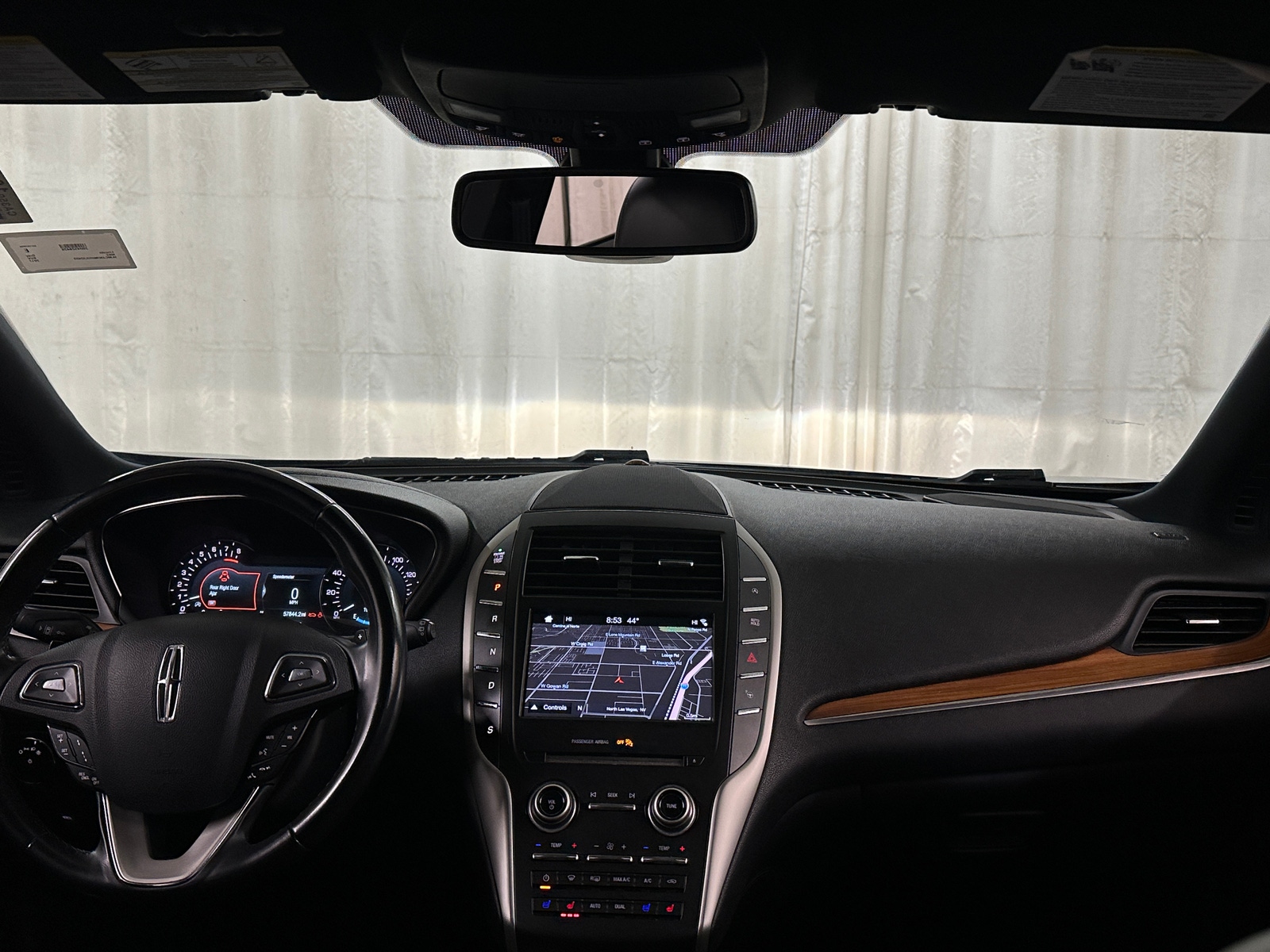 Thumbnail: 2017 Lincoln MKC - 2