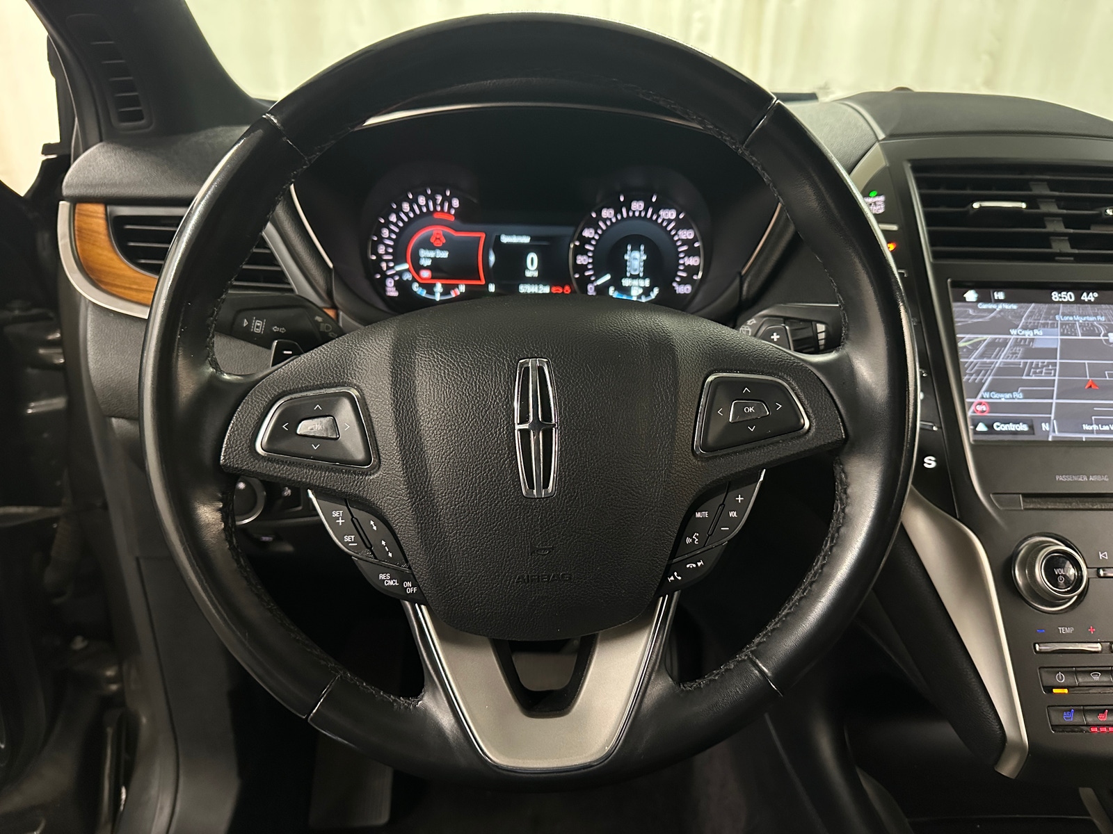 Thumbnail: 2017 Lincoln MKC - 4