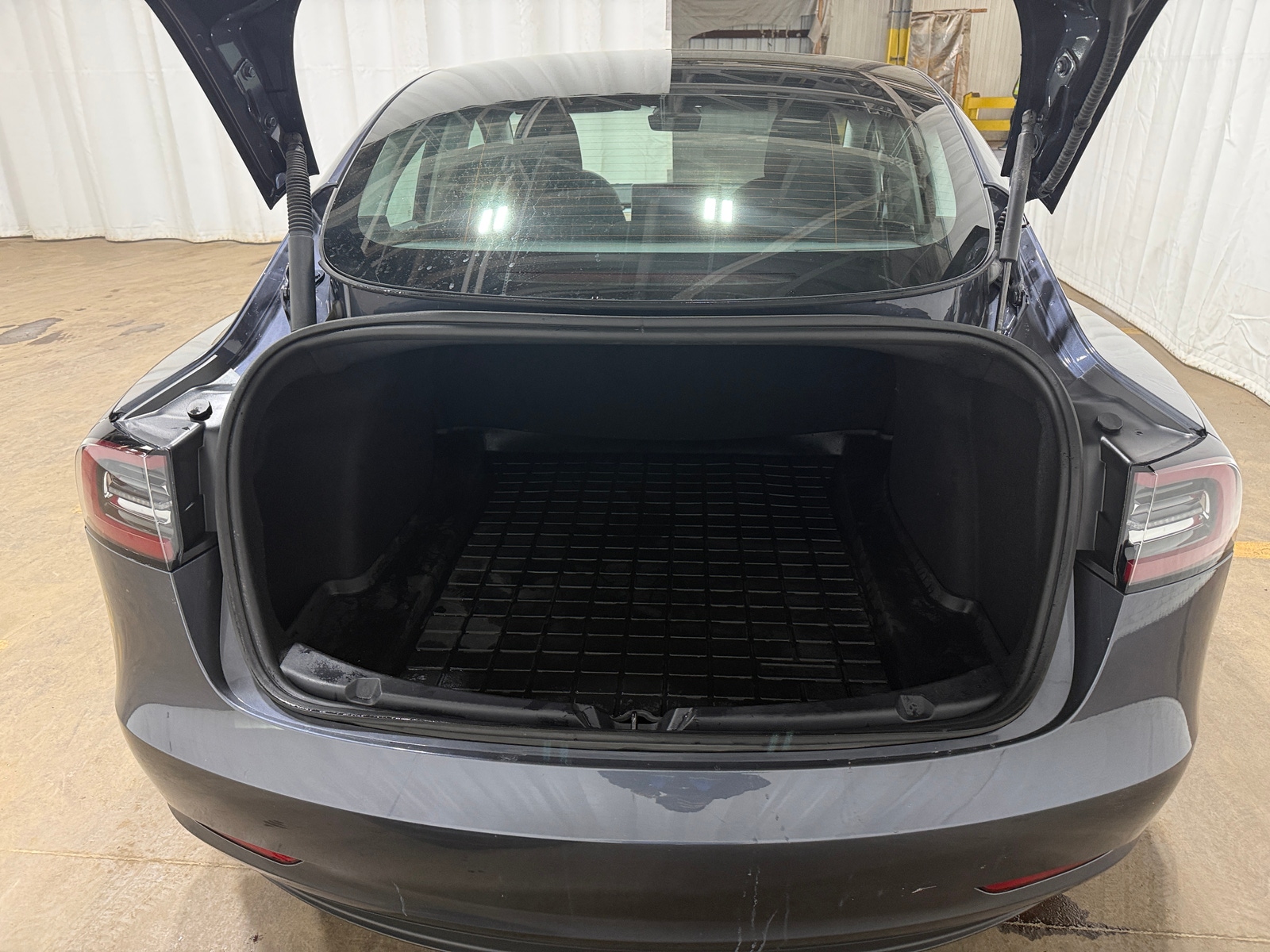 Thumbnail: 2023 Tesla Model 3 - 6