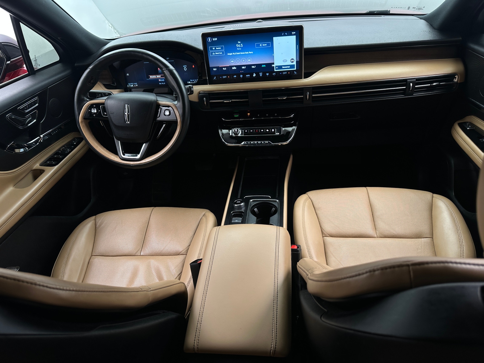 Thumbnail: 2023 Lincoln Corsair - 2