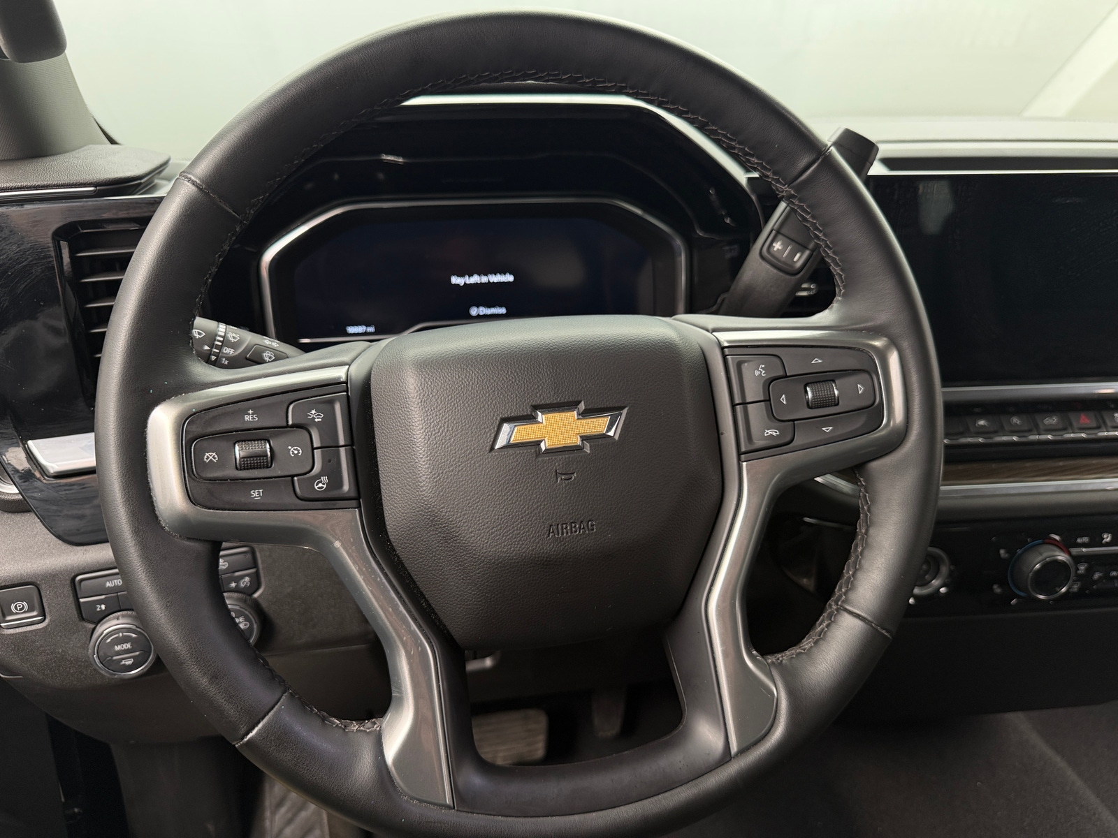 Thumbnail: 2024 Chevrolet Silverado 1500 - 5