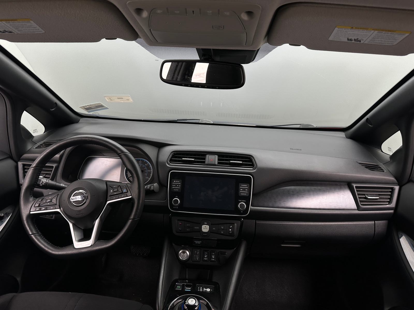 Thumbnail: 2022 Nissan Leaf - 3