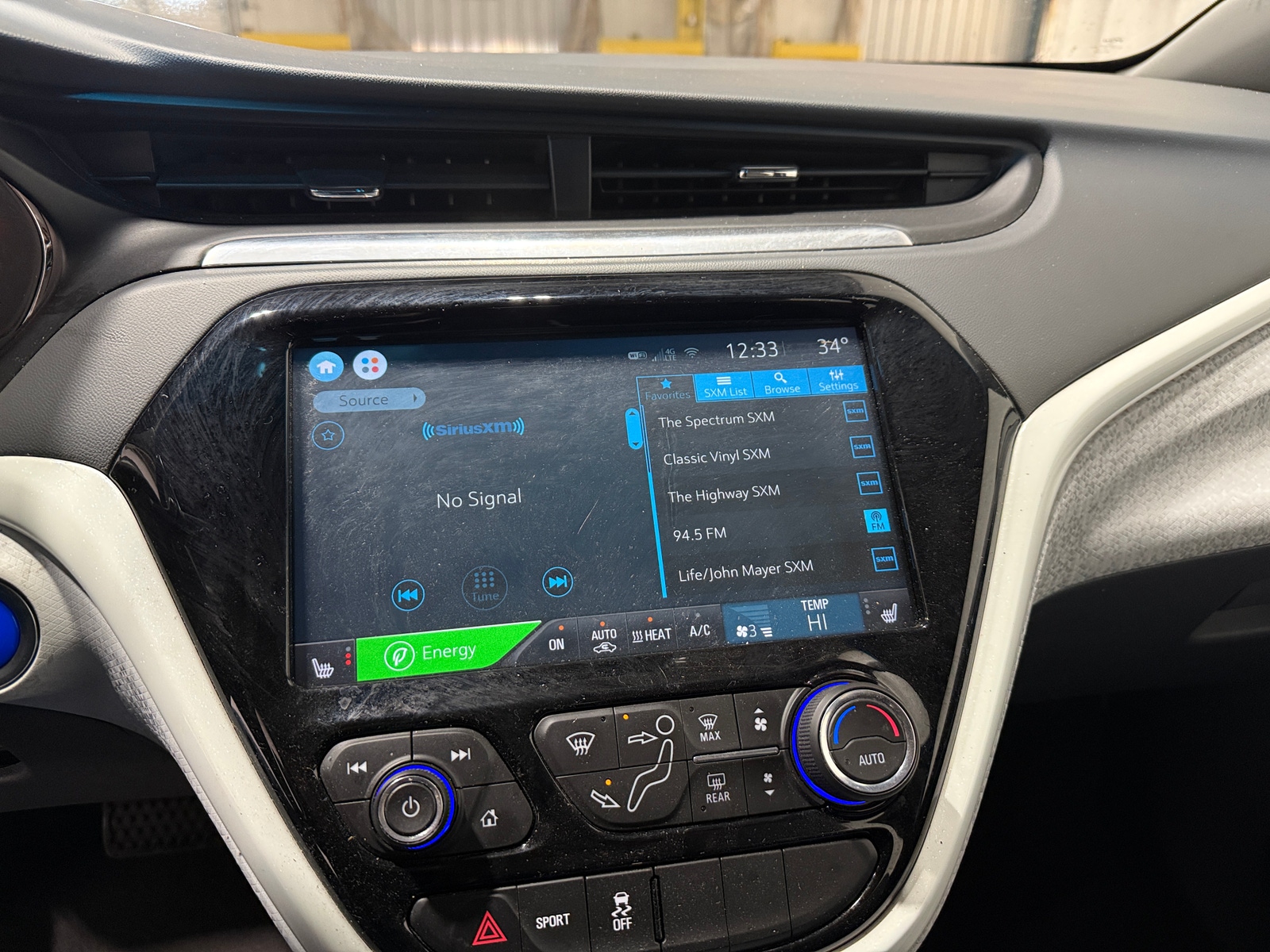 Thumbnail: 2020 Chevrolet Bolt EV - 4