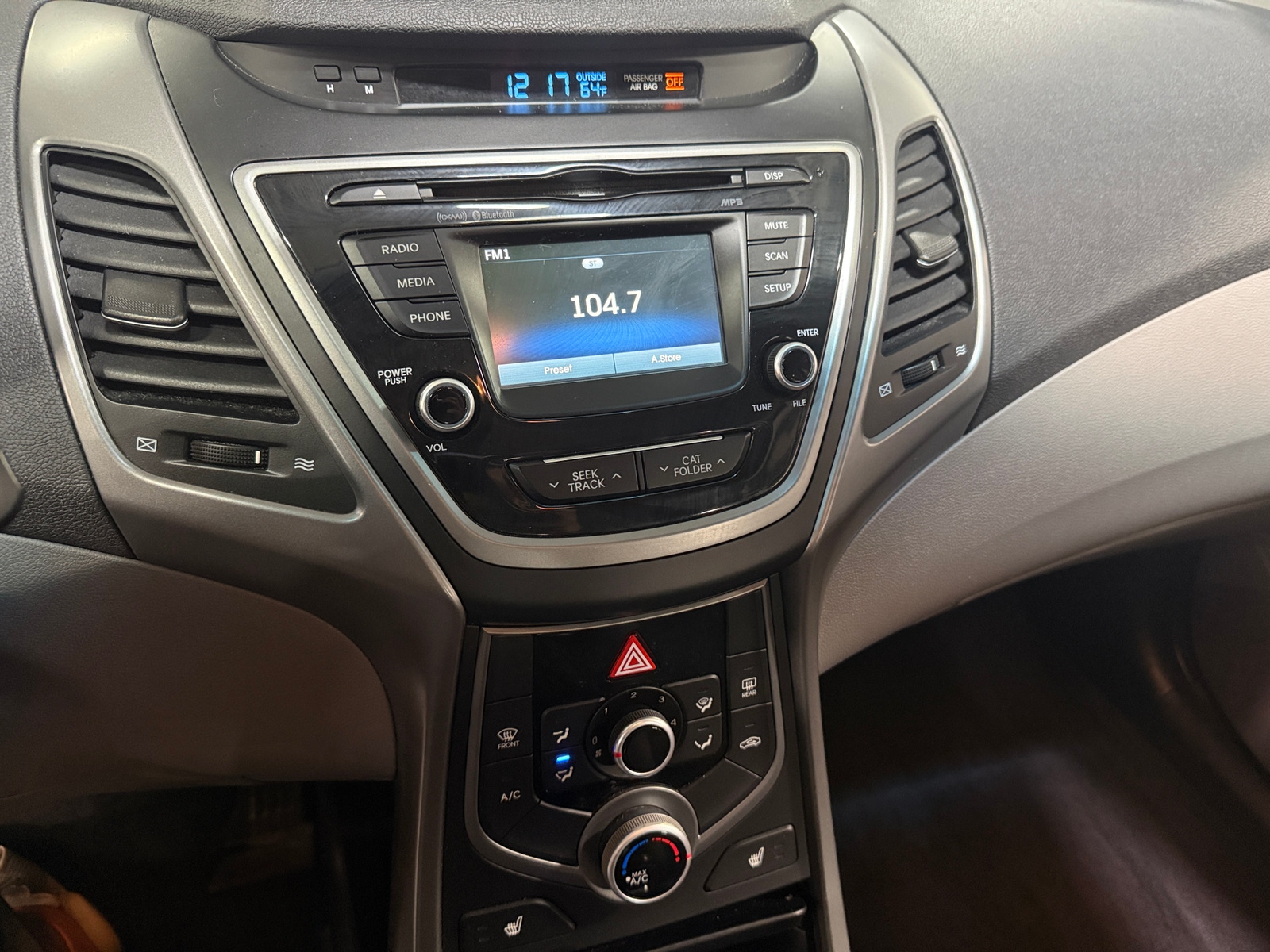 Thumbnail: 2014 Hyundai Elantra - 4