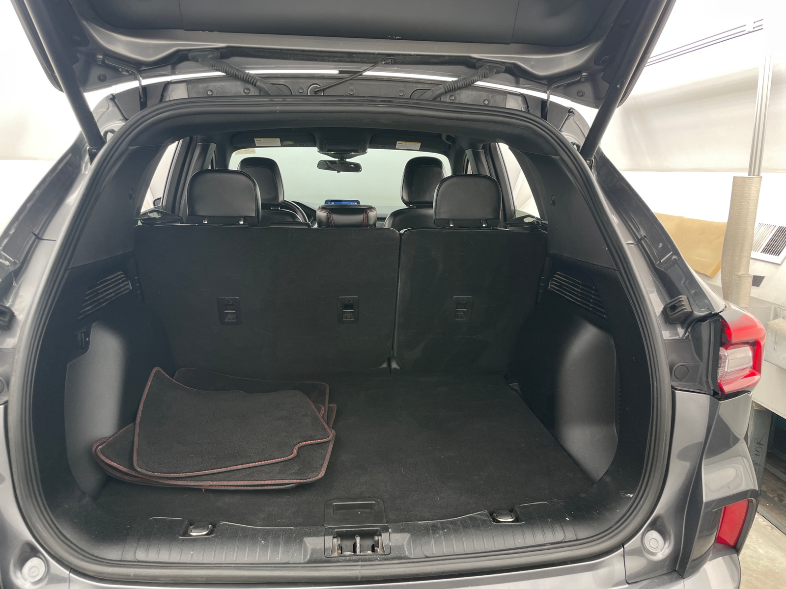 Thumbnail: 2023 Ford Escape - 7