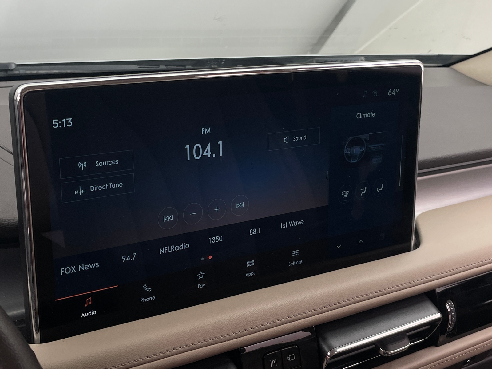 Thumbnail: 2023 Lincoln Nautilus - 3