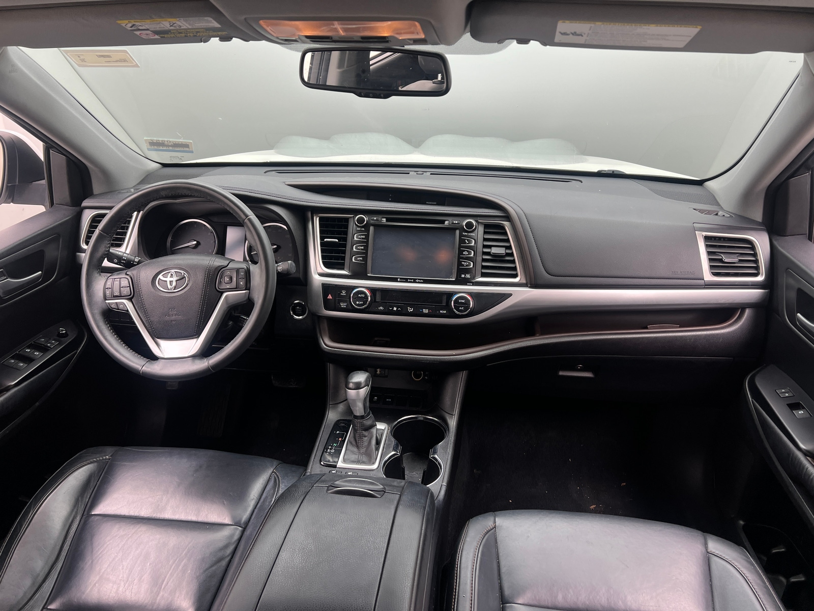 Thumbnail: 2016 Toyota Highlander - 2