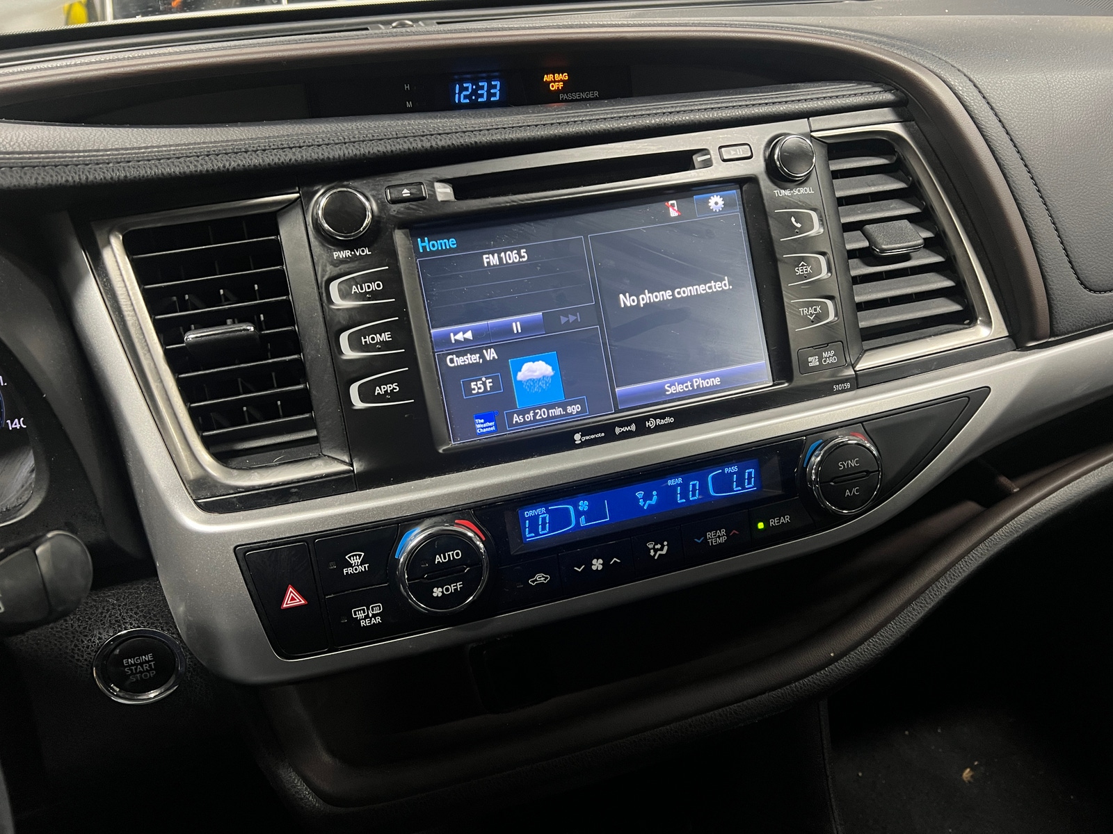 Thumbnail: 2016 Toyota Highlander - 3