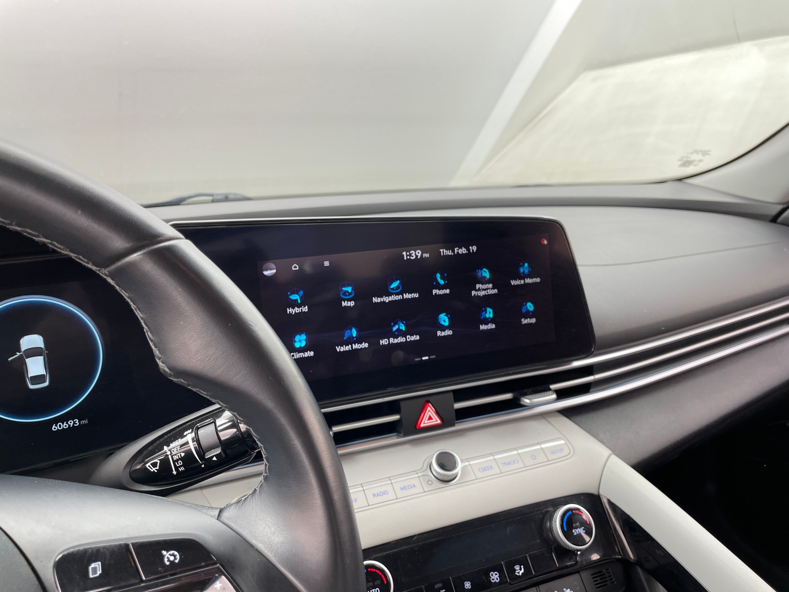 Thumbnail: 2021 Hyundai Elantra - 3