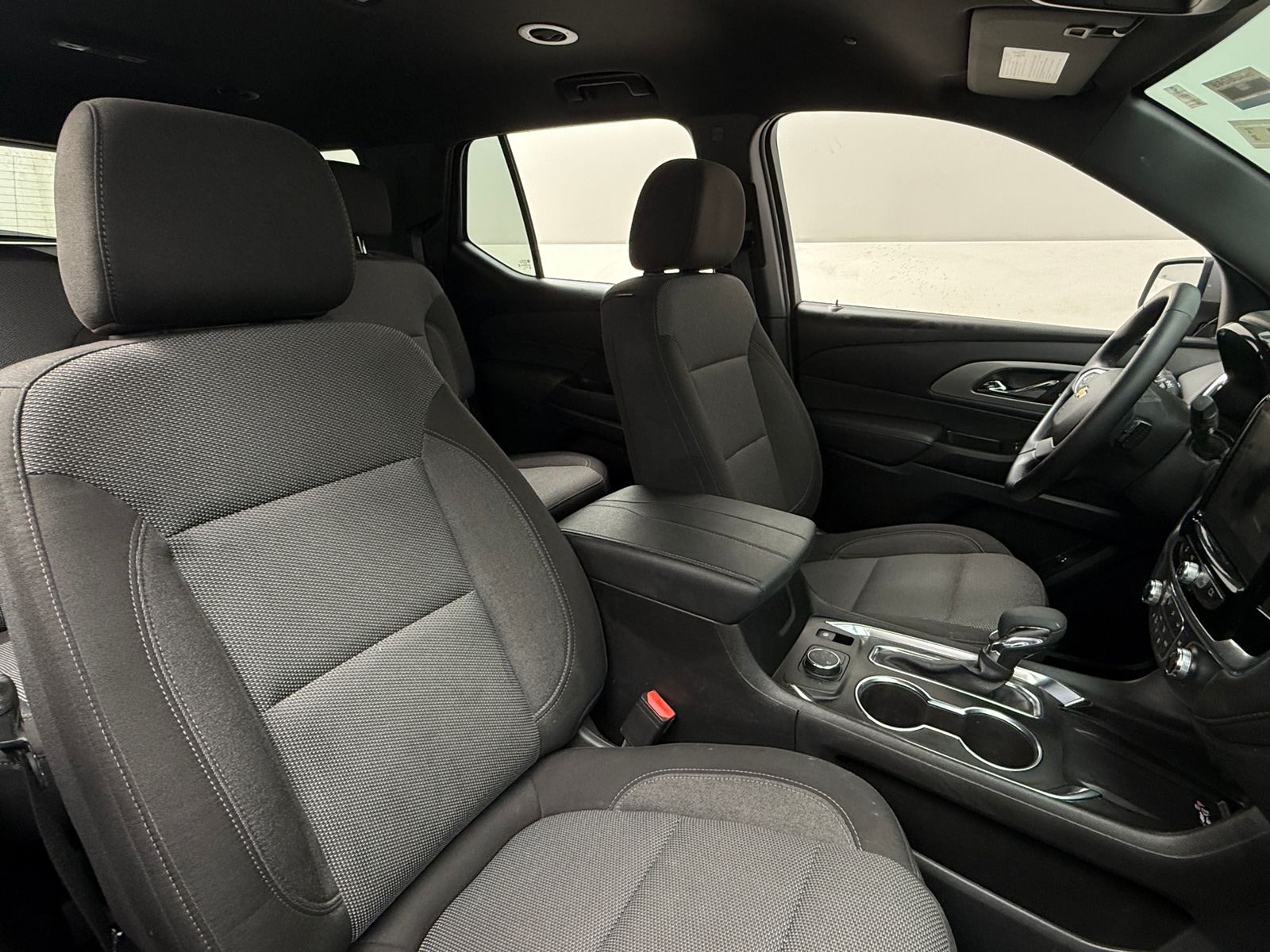 Thumbnail: 2023 Chevrolet Traverse - 2