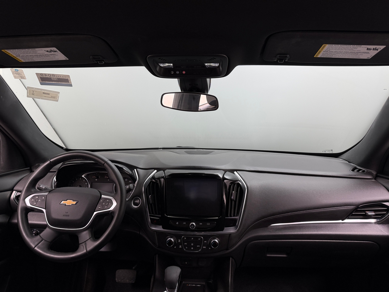 Thumbnail: 2023 Chevrolet Traverse - 3