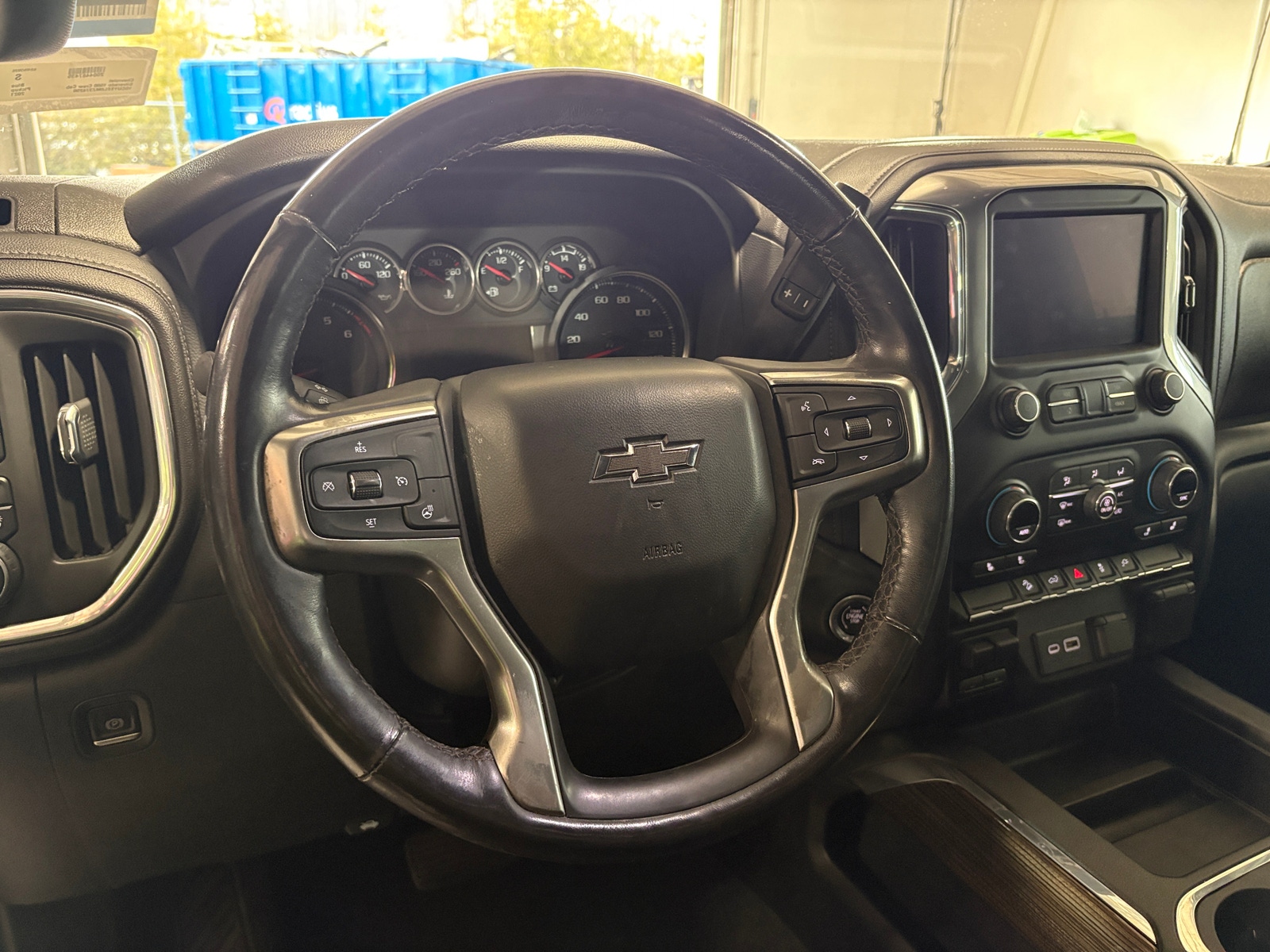 Thumbnail: 2021 Chevrolet Silverado 1500 - 4