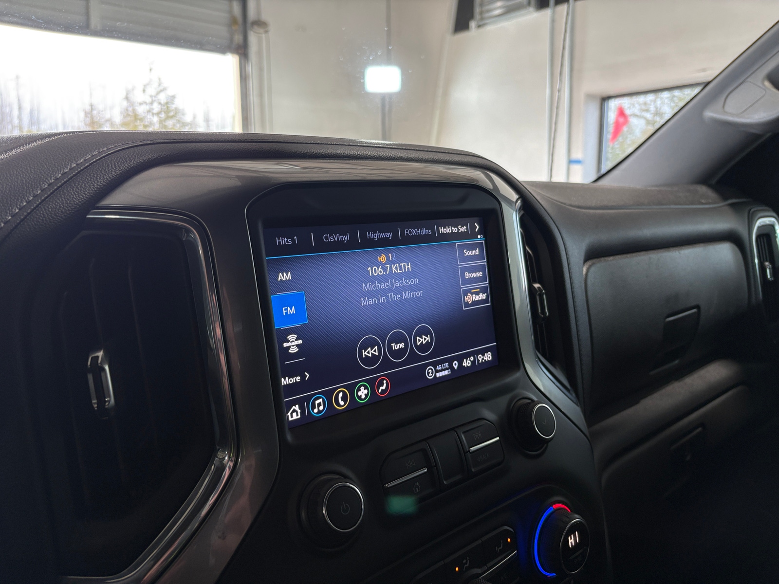 Thumbnail: 2021 Chevrolet Silverado 1500 - 3