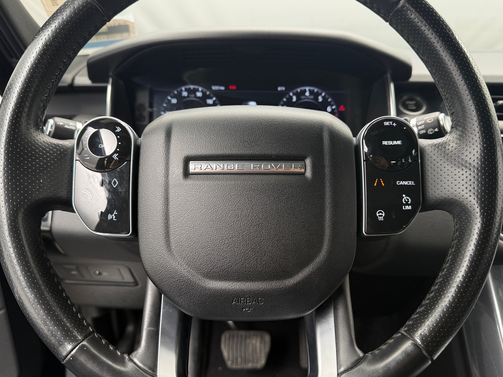 Thumbnail: 2019 Land Rover Range Rover Sport - 4