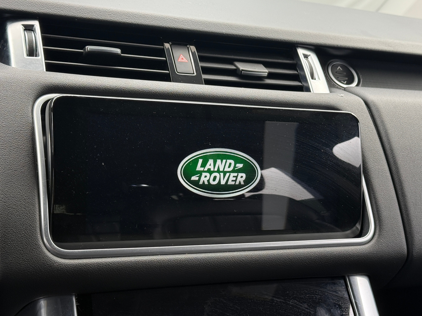 Thumbnail: 2019 Land Rover Range Rover Sport - 3