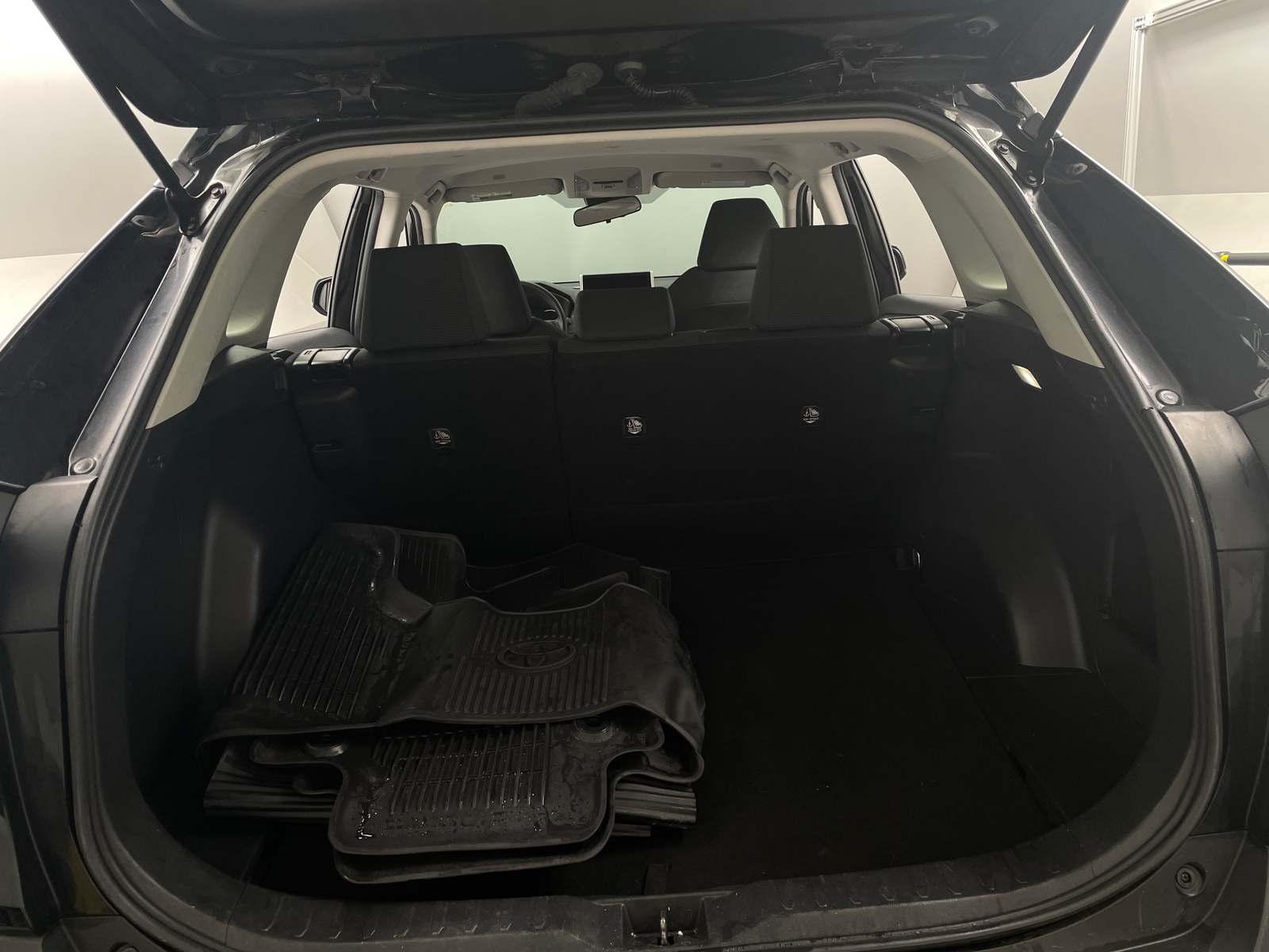 Thumbnail: 2023 Toyota RAV4 - 7