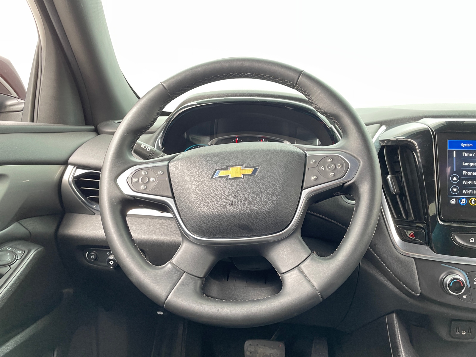 Thumbnail: 2023 Chevrolet Traverse - 5