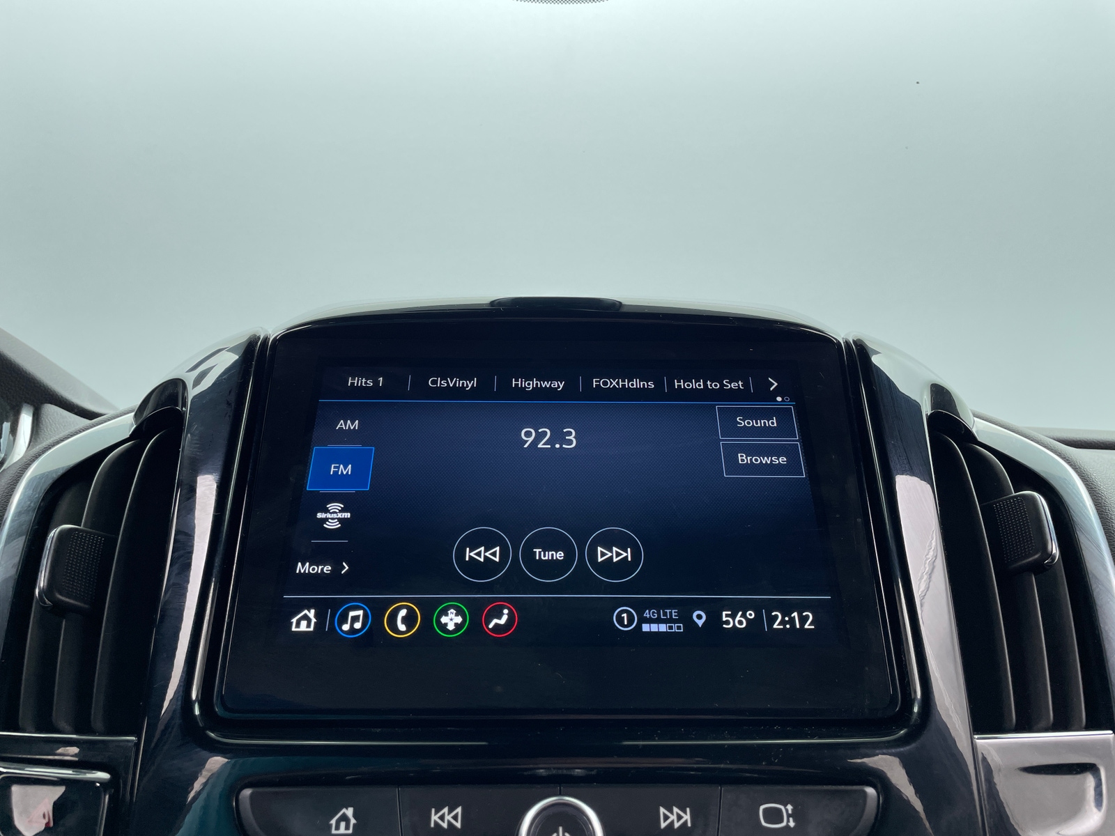 Thumbnail: 2023 Chevrolet Traverse - 4