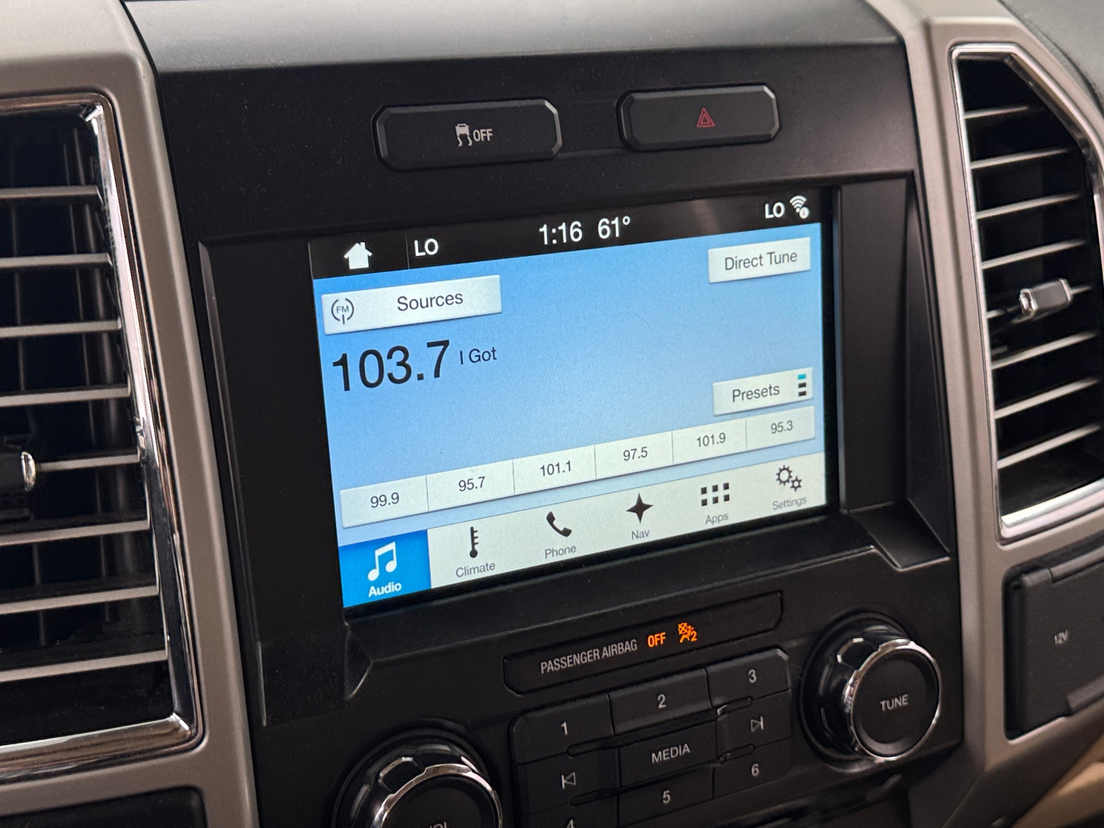 Thumbnail: 2016 Ford Econoline - 3