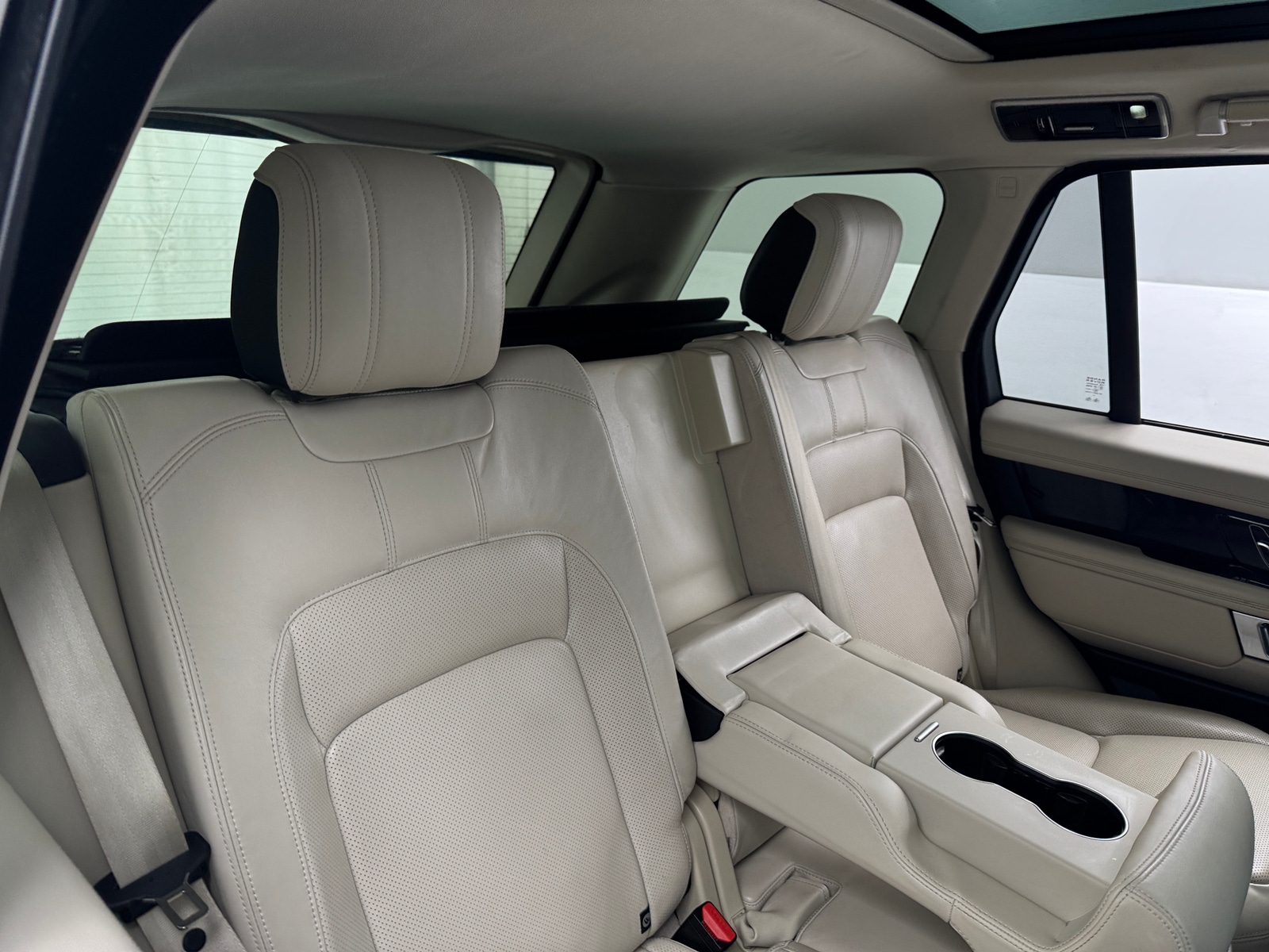 Thumbnail: 2018 Land Rover Range Rover - 5