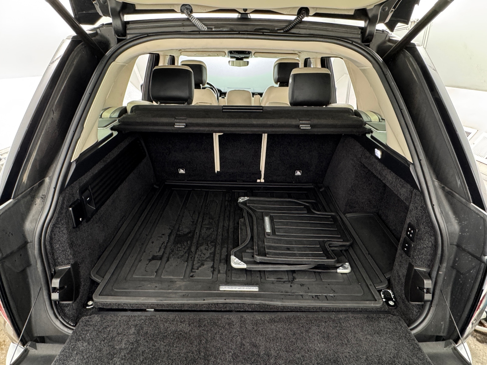 Thumbnail: 2018 Land Rover Range Rover - 6