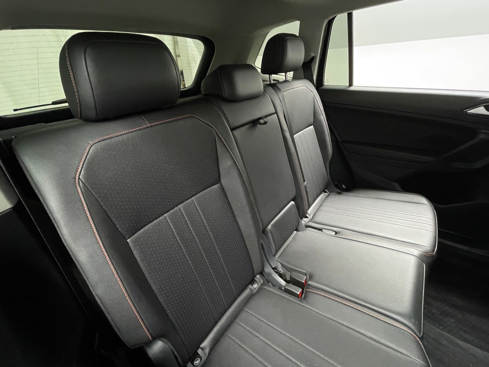 Thumbnail: 2024 Volkswagen Tiguan - 5