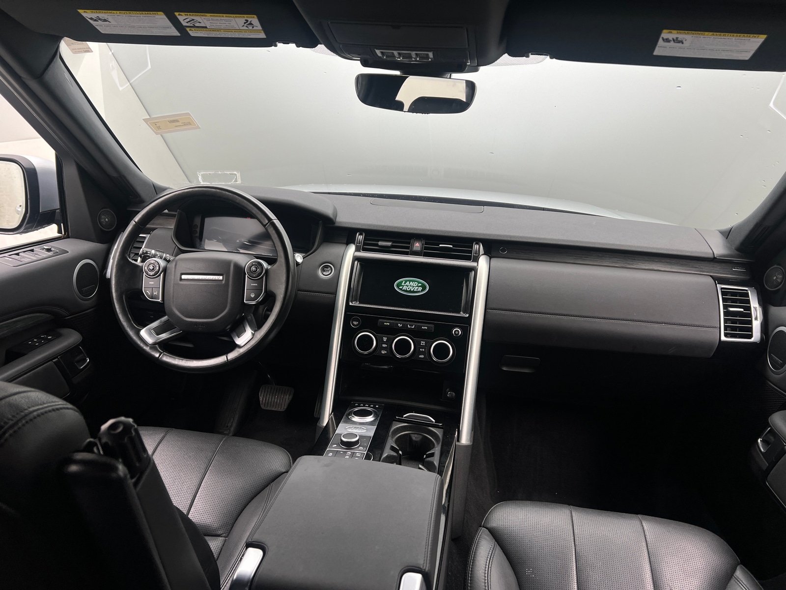 Thumbnail: 2018 Land Rover Discovery - 2