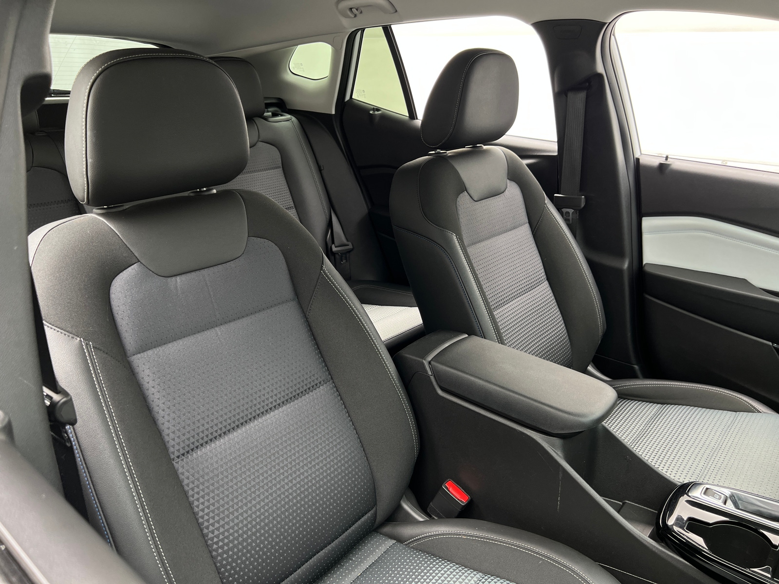 Thumbnail: 2025 Chevrolet Trax - 2