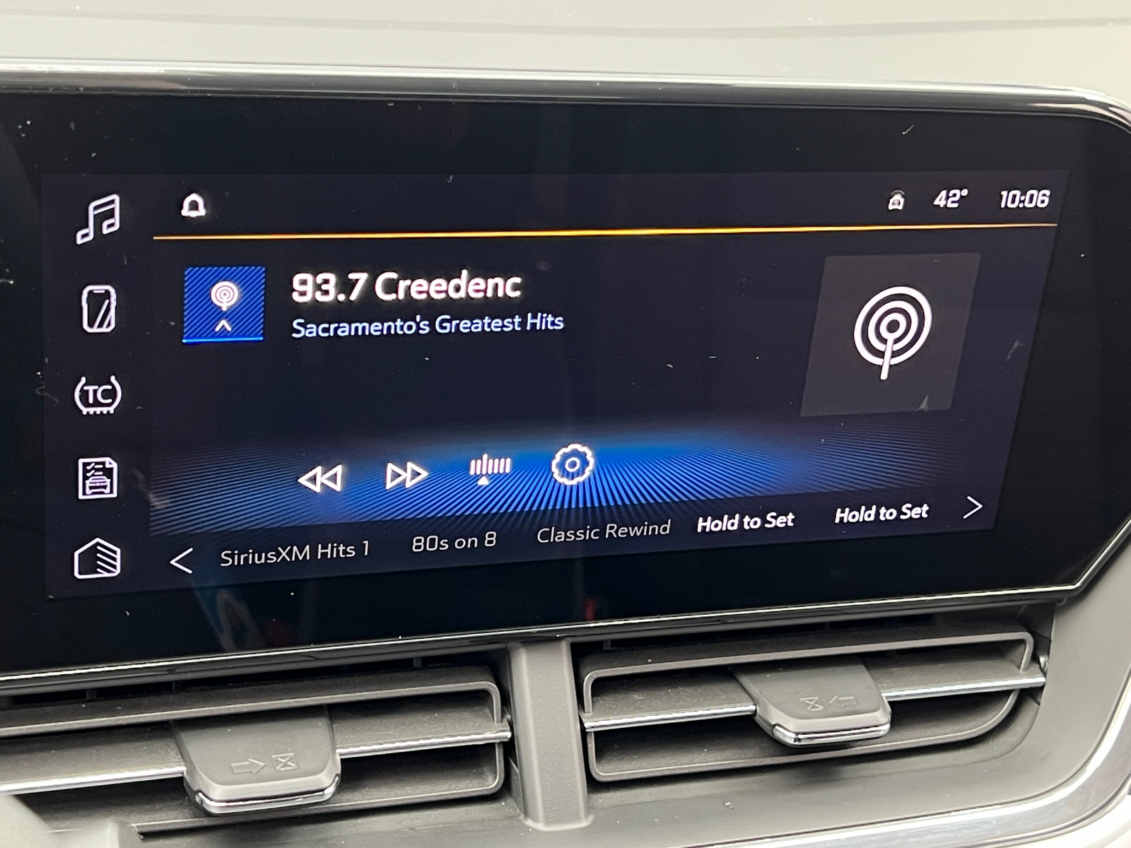 Thumbnail: 2025 Chevrolet Trax - 4