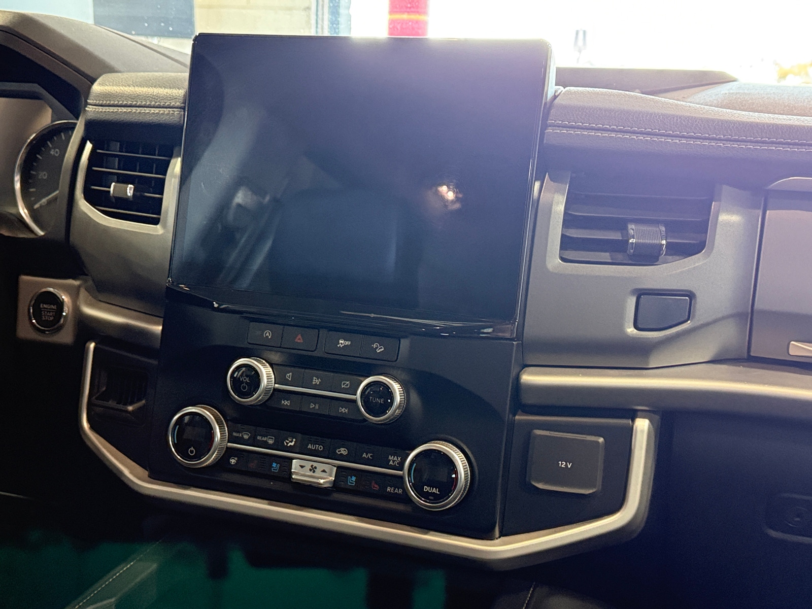 Thumbnail: 2024 Ford Expedition MAX - 4