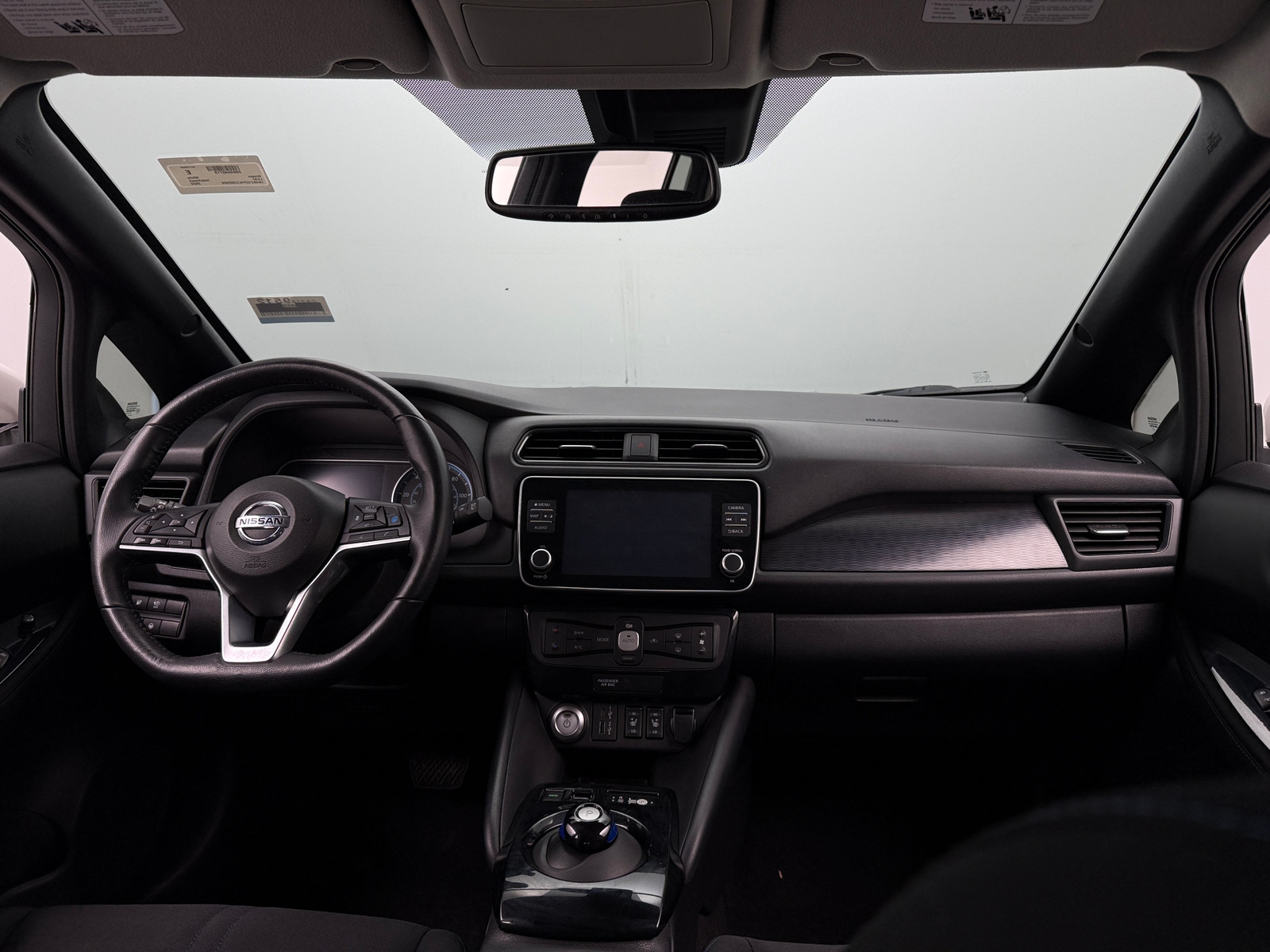 Thumbnail: 2020 Nissan Leaf - 3