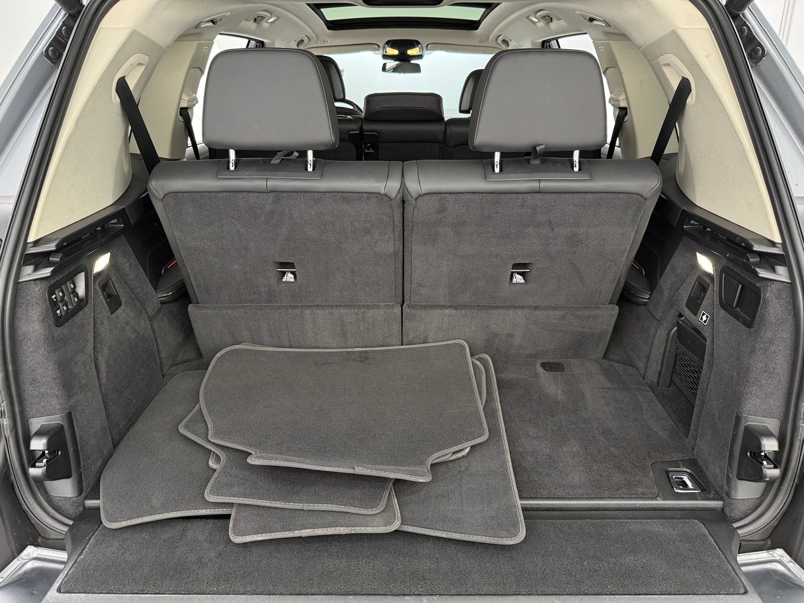 Thumbnail: 2024 BMW X7 - 6