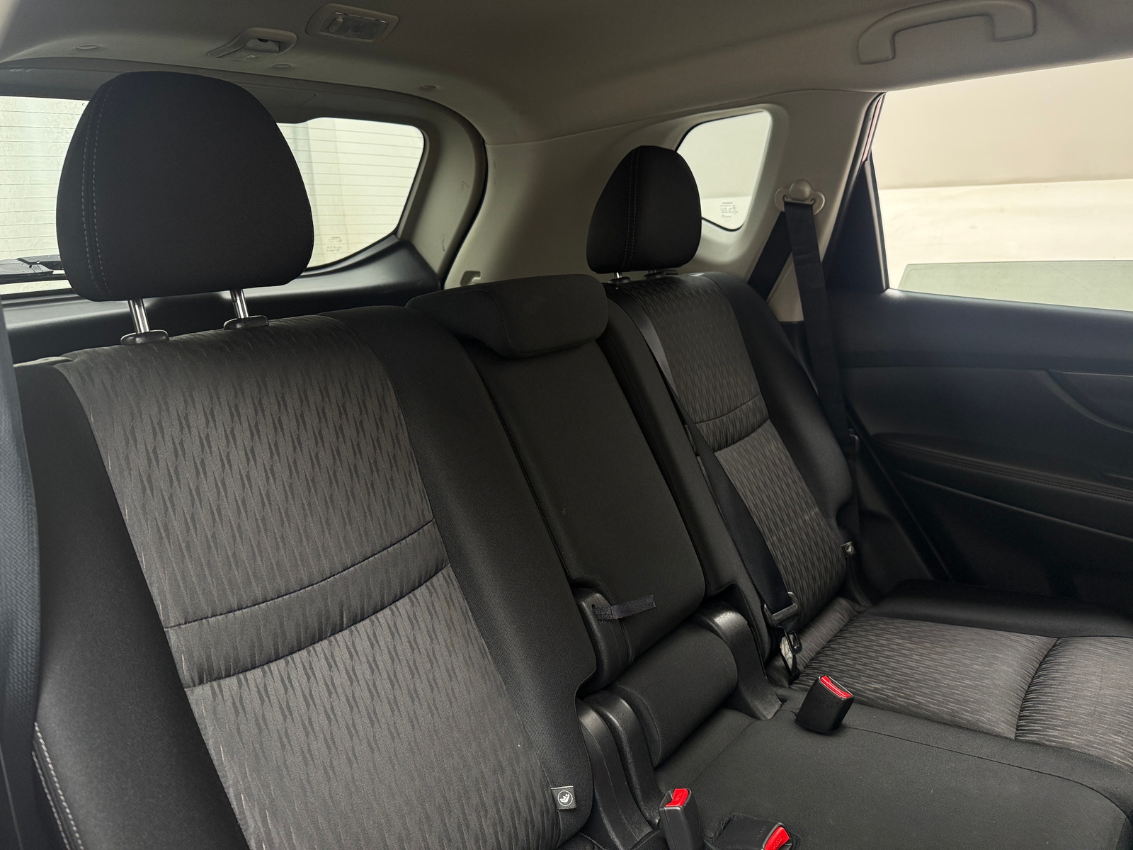 Thumbnail: 2017 Nissan Rogue - 6