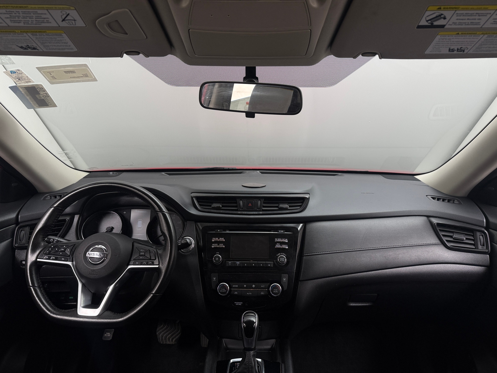 Thumbnail: 2017 Nissan Rogue - 3