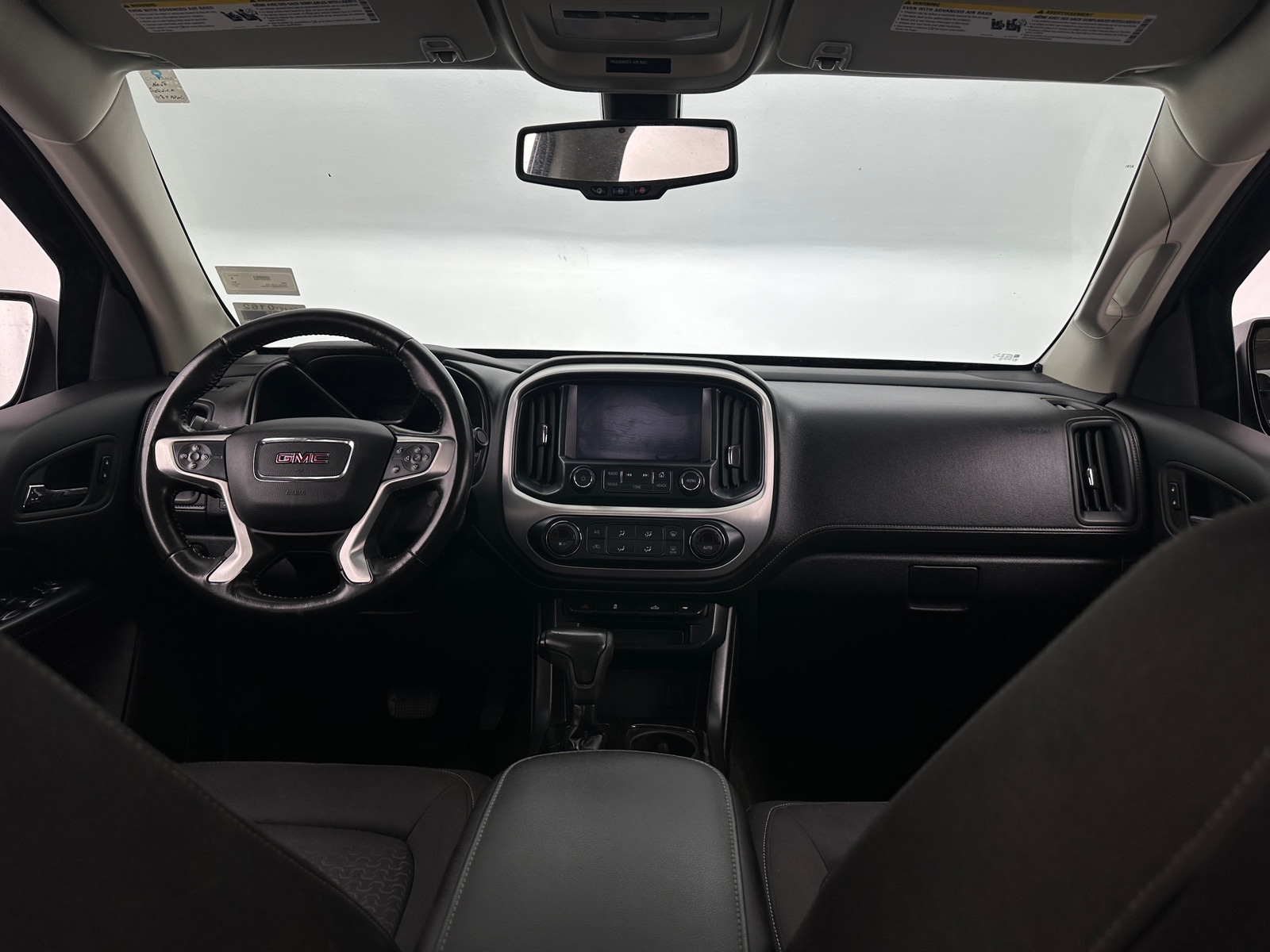 Thumbnail: 2017 GMC Canyon - 3