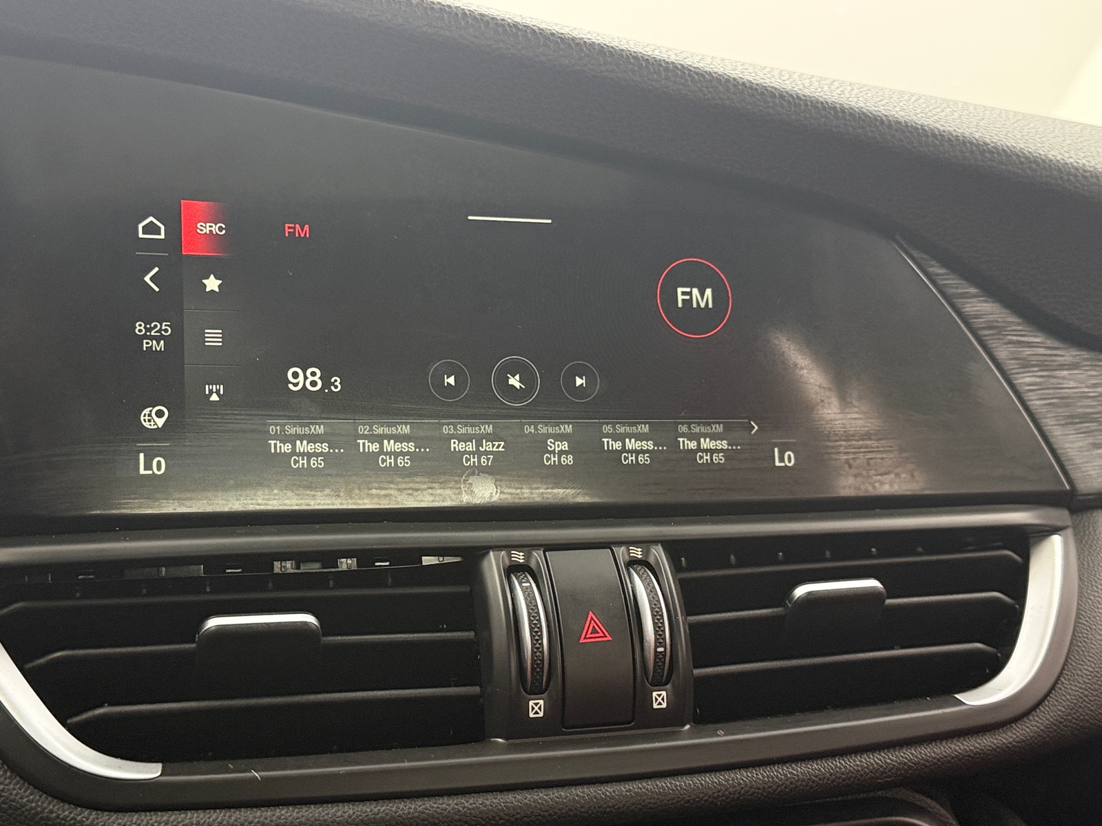 Thumbnail: 2022 Alfa Romeo Giulia - 3