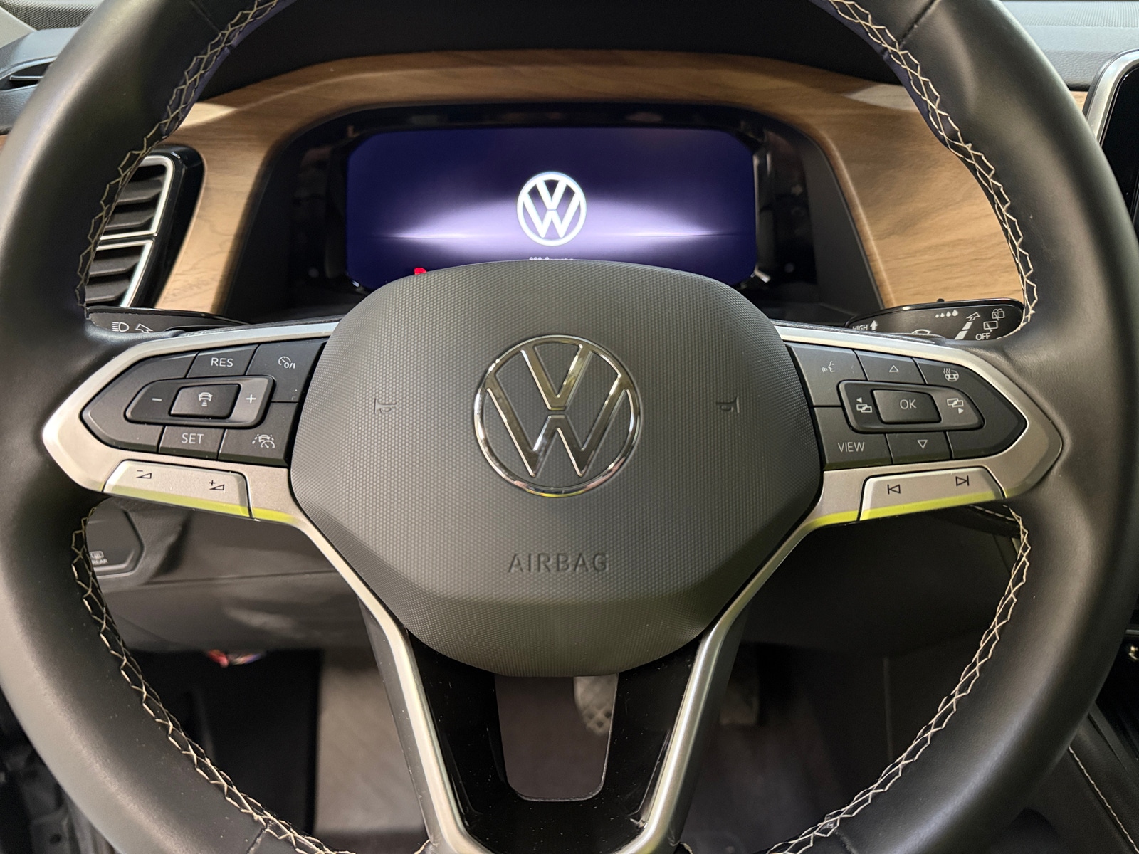 Thumbnail: 2025 Volkswagen Atlas - 4