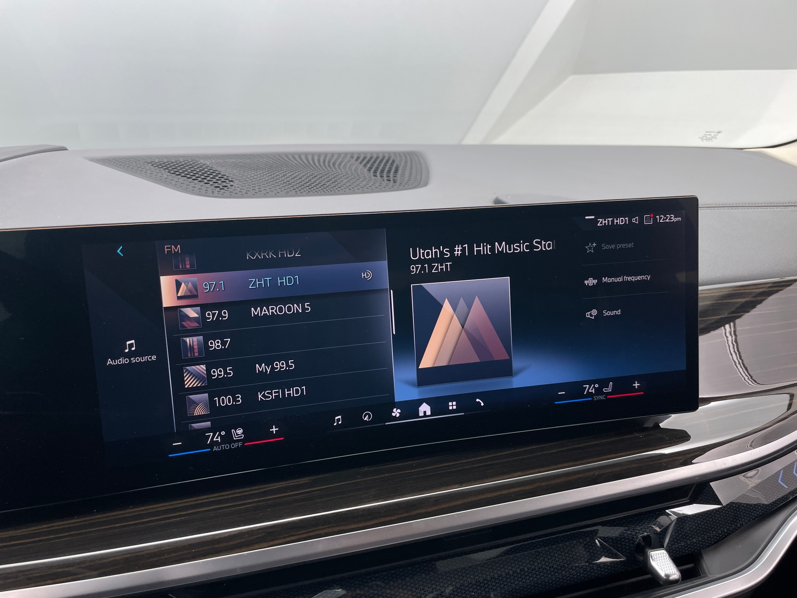 Thumbnail: 2024 BMW X7 - 3