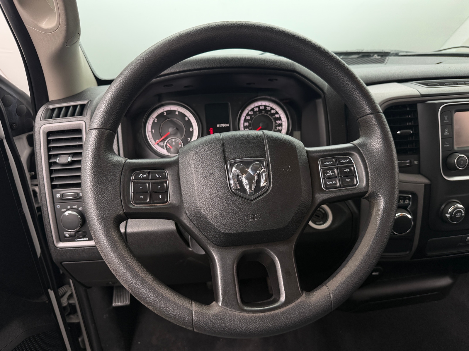 Thumbnail: 2021 RAM 1500 Classic - 3