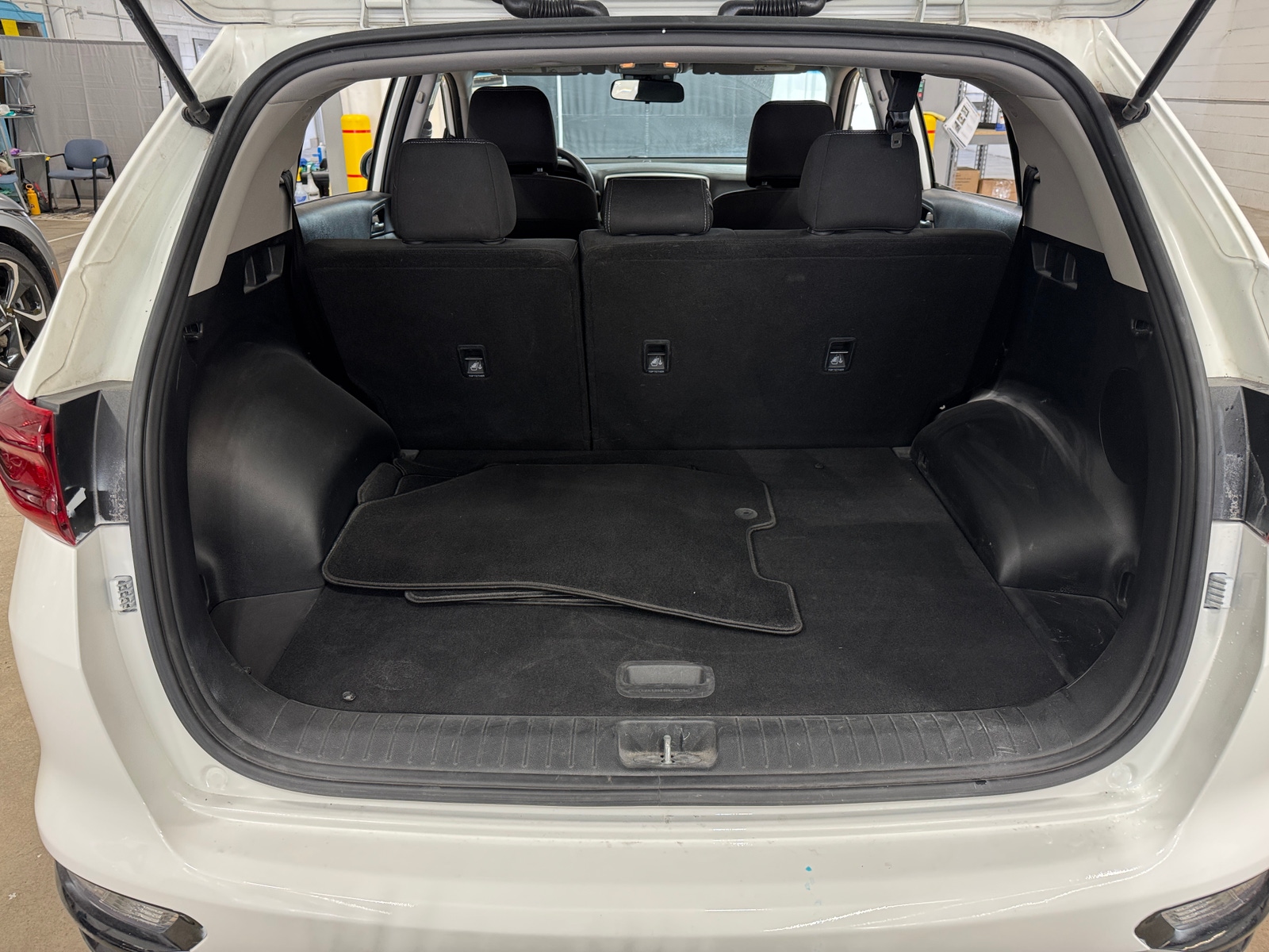 Thumbnail: 2020 Kia Sportage - 7