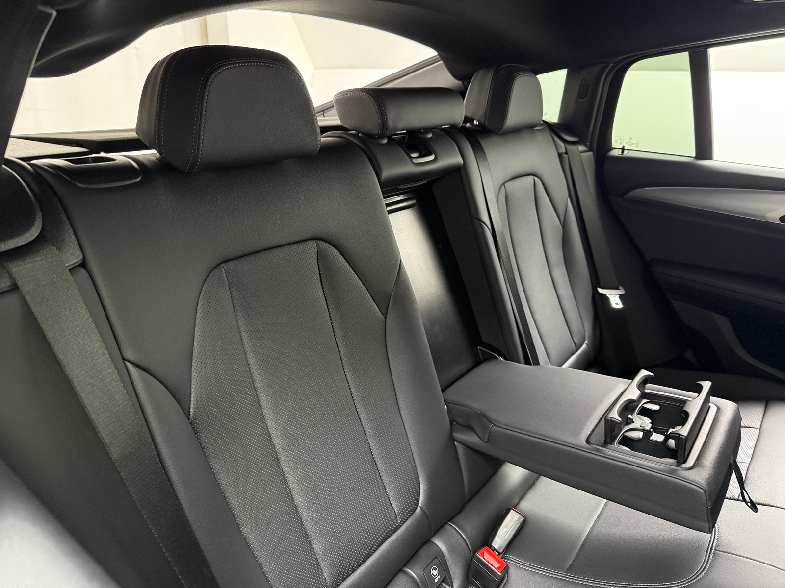 Thumbnail: 2025 BMW X4 - 5