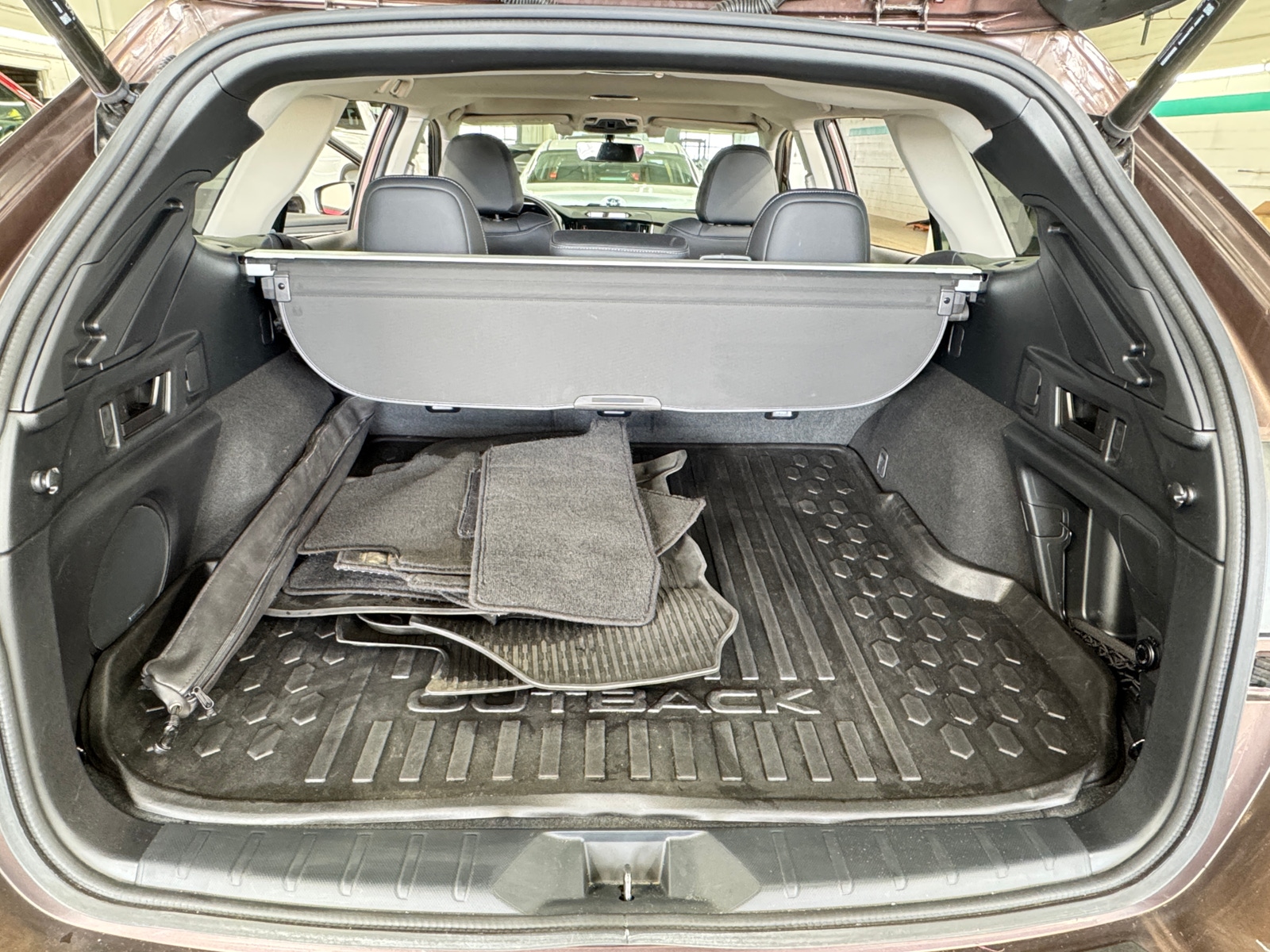 Thumbnail: 2022 Subaru Outback - 6