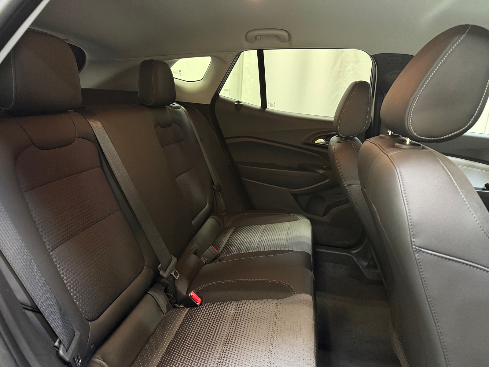 Thumbnail: 2025 Chevrolet Trax - 6