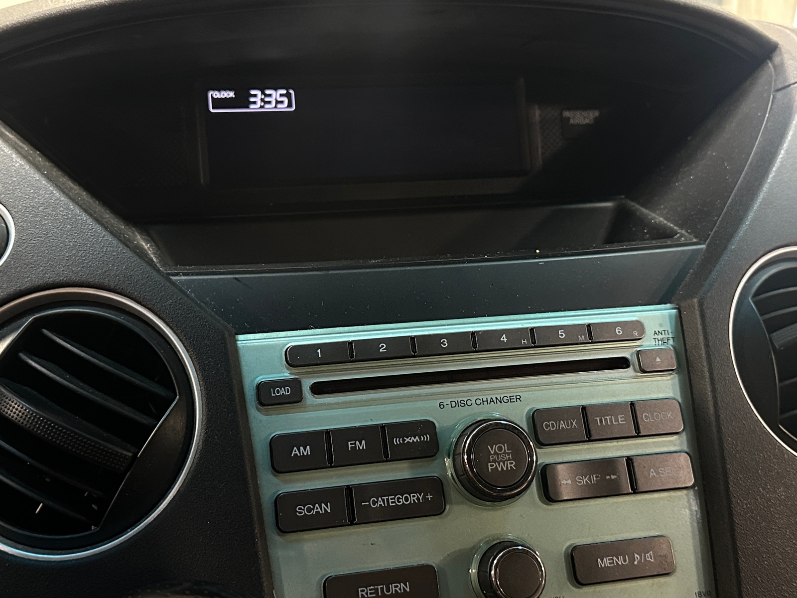 Thumbnail: 2011 Honda Pilot - 3