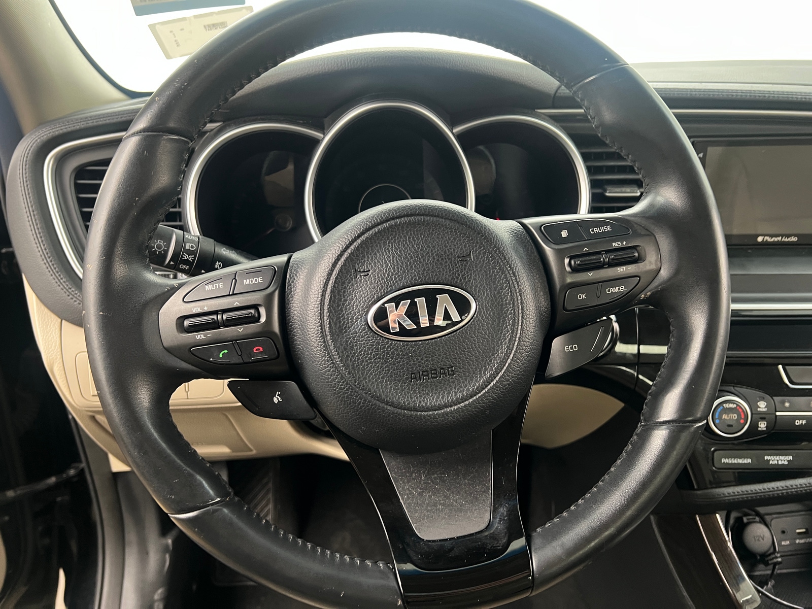 Thumbnail: 2015 Kia Optima - 4