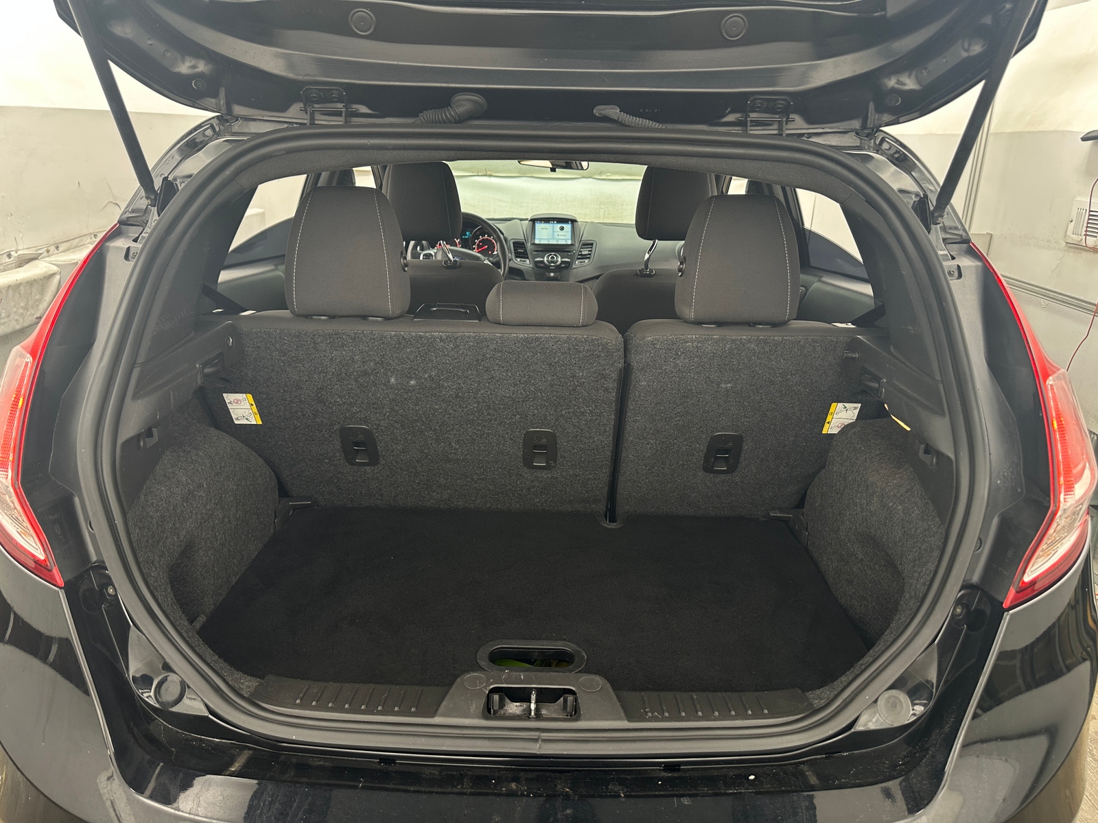 Thumbnail: 2018 Ford Fiesta - 7