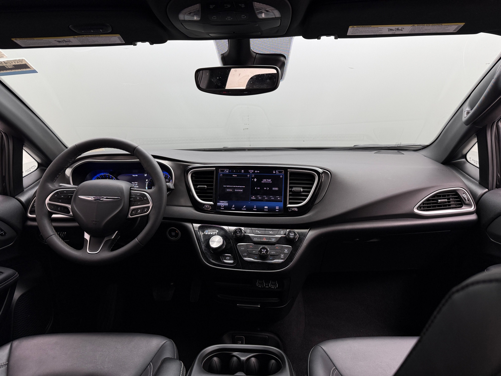 Thumbnail: 2025 Chrysler Pacifica - 2