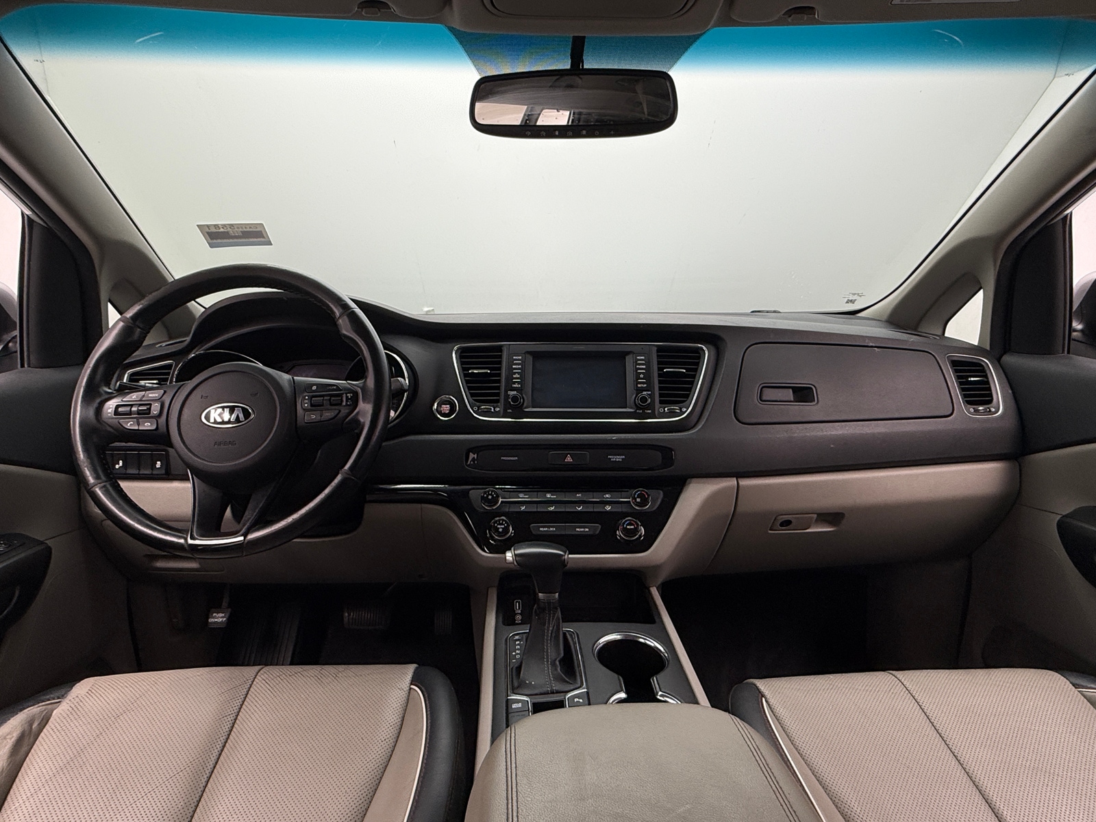 Thumbnail: 2020 Kia Sedona - 2