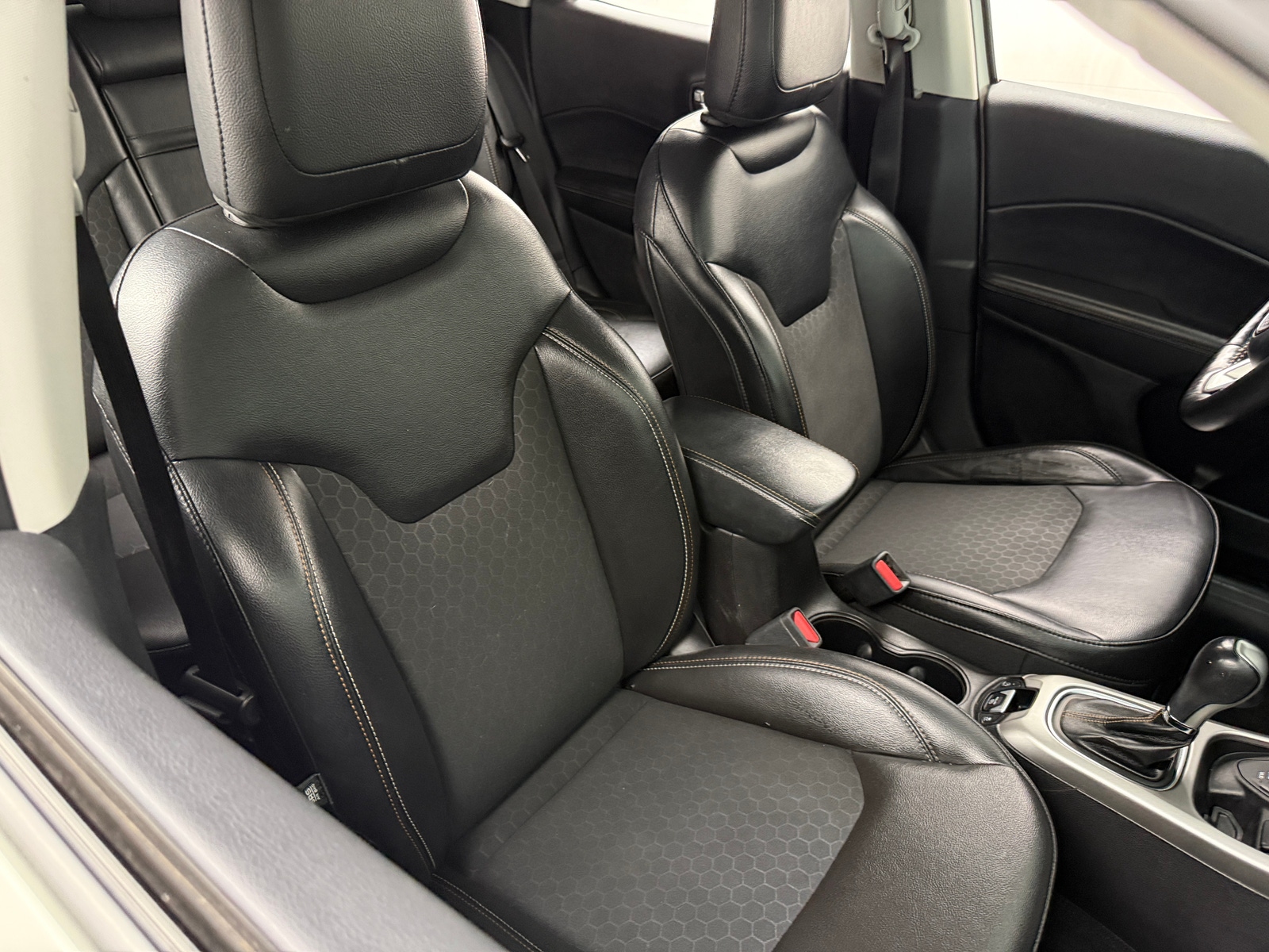 Thumbnail: 2018 Jeep Compass - 2