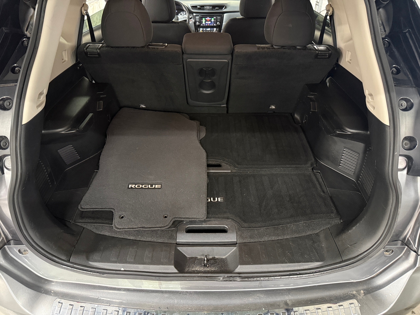 Thumbnail: 2018 Nissan Rogue - 7